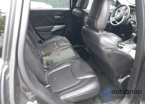 2018 Jeep Cherokee Latitude Plus 4X4 z USA, uszkodzony, nr VIN 1C4PJMLB4JD536010